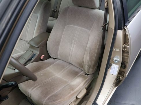 Used 1997 Toyota Camry LE image 5