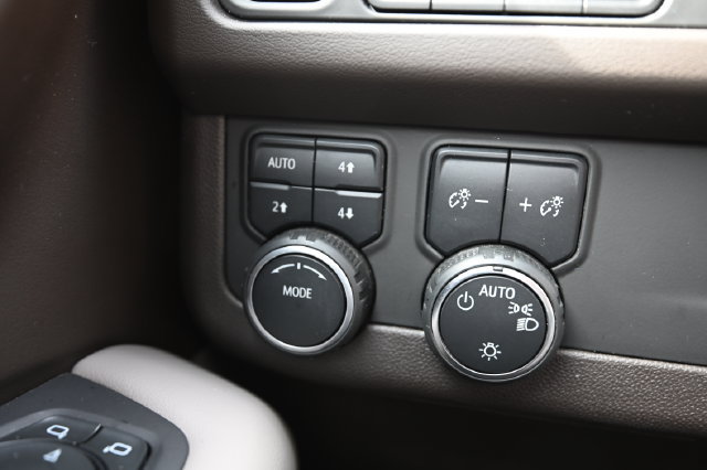 Used 2023 Chevrolet Tahoe Z71 AWD/4WD image 17