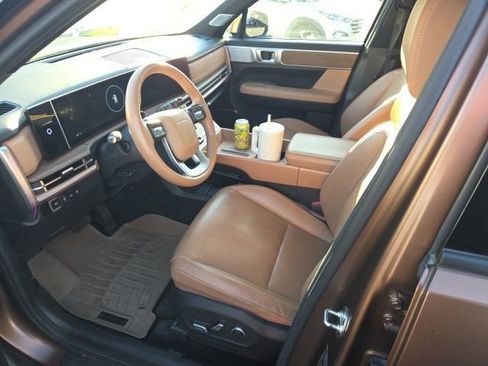 Used 2024 Hyundai Santa Fe Limited image 7