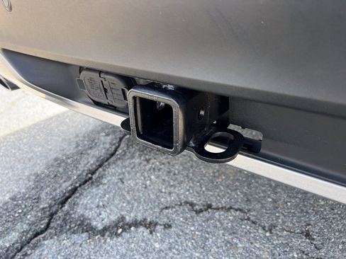 Used 2022 Ford Explorer Limited w/ Limited Technology Package image 7