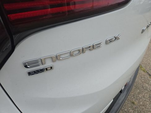 Used 2024 Buick Encore GX Sport Touring AWD/4WD image 35