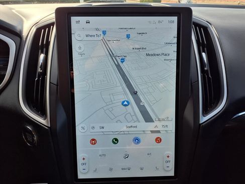 Used 2021 Ford Edge ST-Line image 4