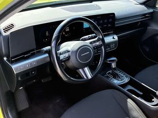 Used 2024 Hyundai Kona SEL FWD video 2