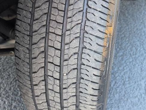 Used 2021 Jeep Grand Cherokee Laredo AWD/4WD image 11