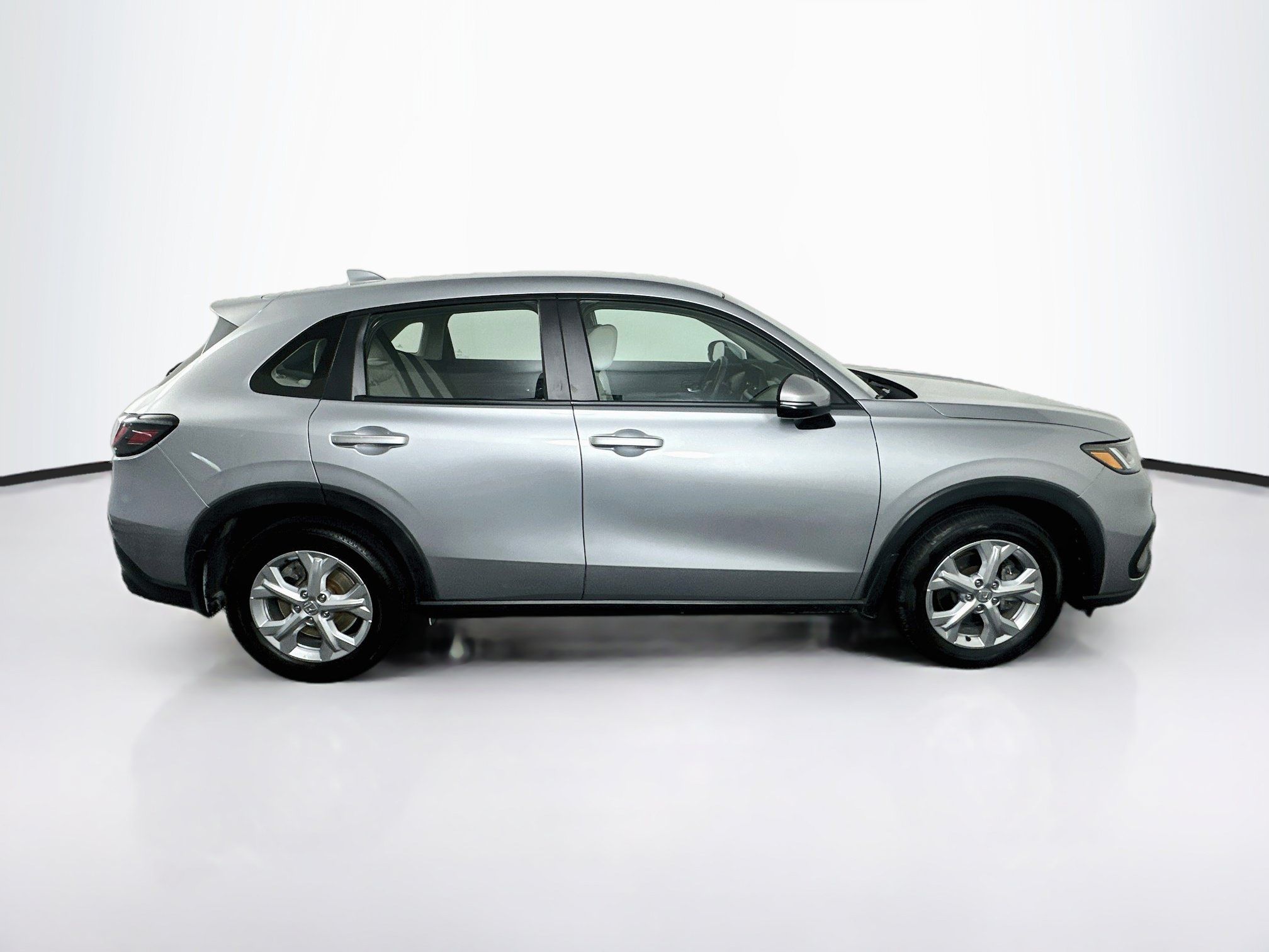 Used 2024 Honda HR-V LX image 10
