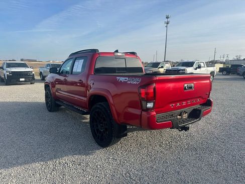 Used 2019 Toyota Tacoma TRD Sport image 5