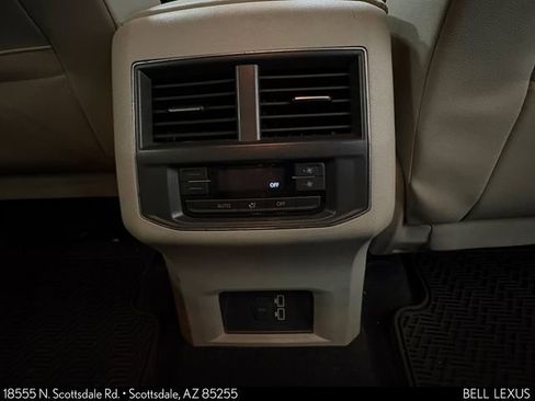 Used 2019 Volkswagen Atlas SE w/ Towing Package FWD image 28