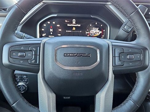 Used 2024 GMC Sierra 2500 Denali w/ Denali Reserve Package image 24
