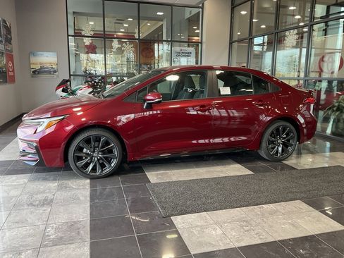 New 2026 Toyota Corolla SE image 3