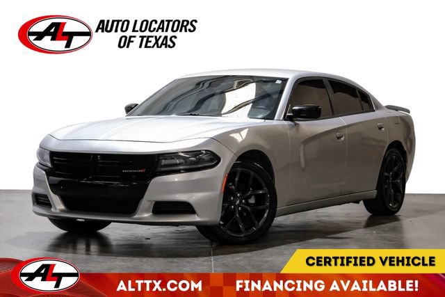 Used 2021 Dodge Charger SXT w/ Blacktop Package RWD image 1