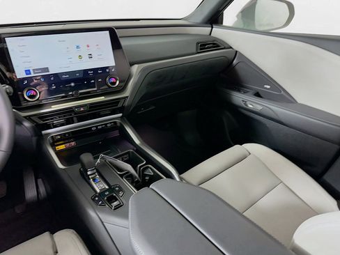 Used 2025 Lexus TX 350 AWD w/ Technology Package image 22