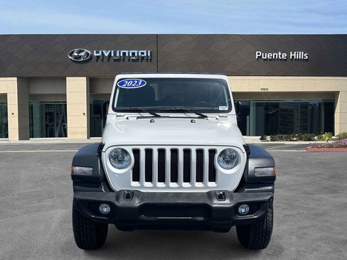 Used 2023 Jeep Wrangler Unlimited Sport AWD/4WD image 2