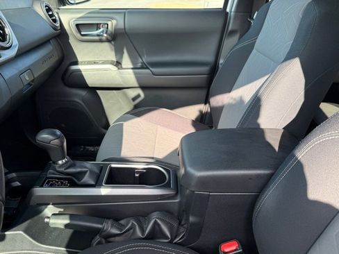 Used 2023 Toyota Tacoma TRD Sport image 23