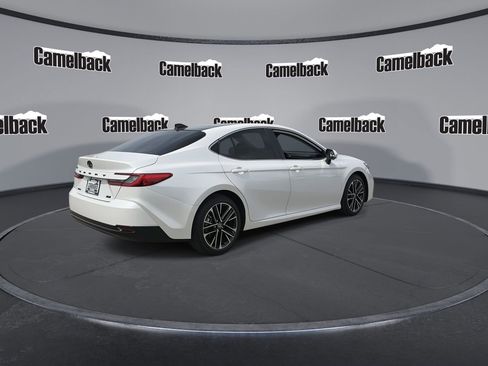 Used 2025 Toyota Camry XLE w/ Premium Plus Package FWD image 7