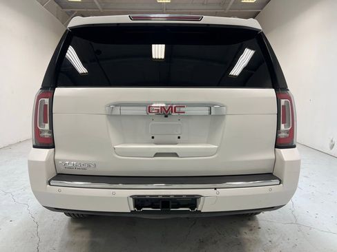 Used 2018 GMC Yukon Denali w/ Open Road Package image 9