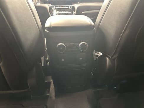 Used 2024 Ford Explorer Limited AWD/4WD image 28