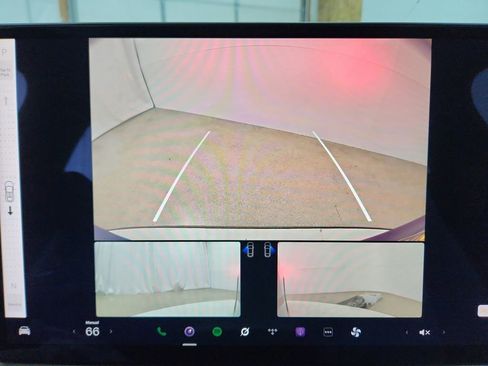 Used 2023 Tesla Model X image 31