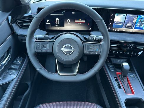 New 2026 Nissan Kicks SR image 12