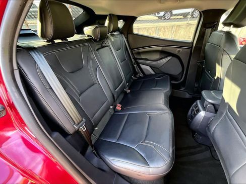 Used 2025 Ford Mustang Mach-E Premium image 19
