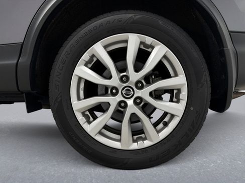 Used 2022 Nissan Rogue Sport SV image 12