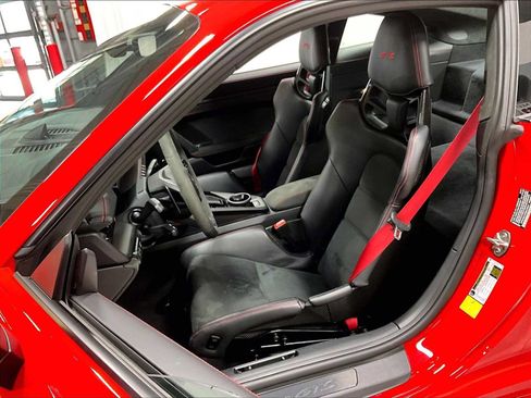 Used 2025 Porsche 911 Carrera GTS RWD image 7