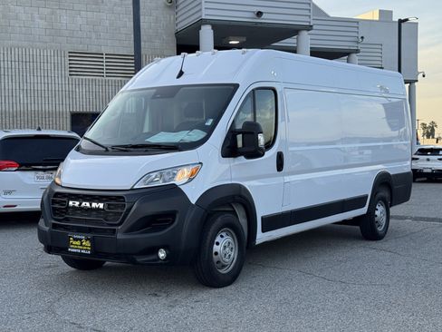Used 2023 RAM ProMaster 3500 w/ Driver Convenience Group image 3