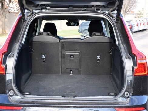 Certified 2025 Volvo XC60 B5 Plus image 21