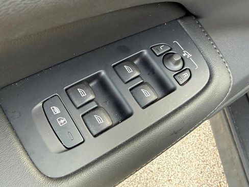 New 2026 Volvo V60 B5 Cross Country Plus w/ Climate Package image 9