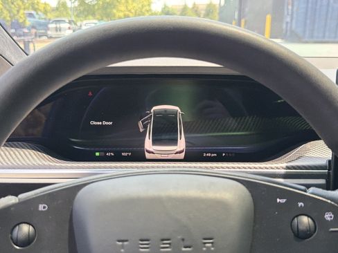 Used 2023 Tesla Model X Plaid AWD/4WD image 10