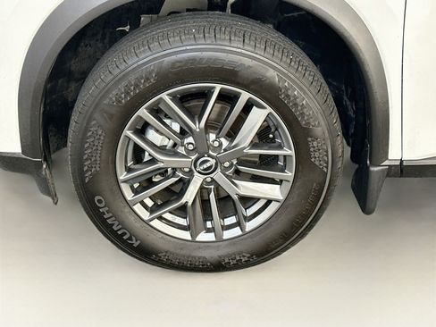 Used 2023 Nissan Rogue S AWD/4WD image 34