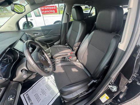 Used 2019 Buick Encore Preferred FWD image 9