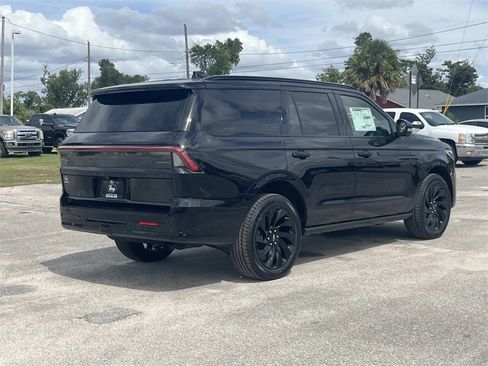 New 2025 Lincoln Navigator Reserve w/ Jet Appearance Package image 5