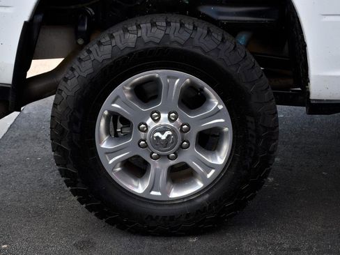 Used 2023 RAM 2500 Big Horn w/ Level 1 Equipment Group image 13