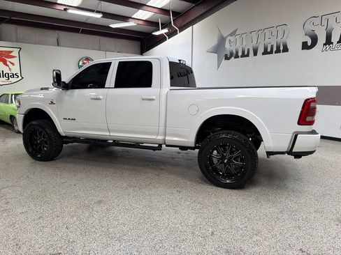 Used 2021 RAM 2500 Laramie AWD/4WD image 4