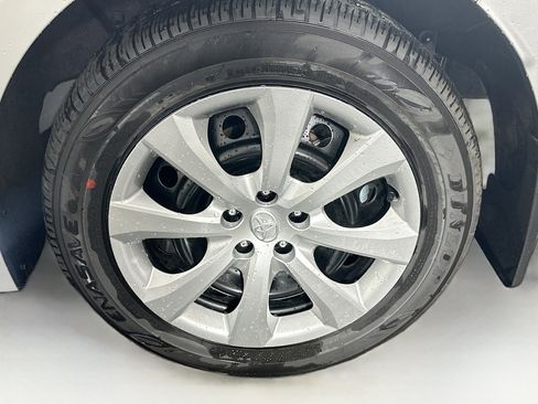 Used 2026 Toyota Corolla LE image 11