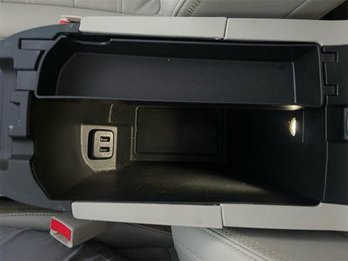 Used 2024 GMC Terrain Denali w/ Denali Premium Package image 31