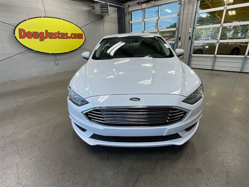 Used 2018 Ford Fusion SE FWD image 9