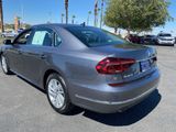 Used 2018 Volkswagen Passat 2.0T SE w/ SE Lighting Package image 5