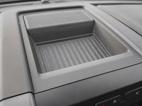 Used 2017 Ford F150 Raptor w/ Equipment Group 802A Luxury image 20