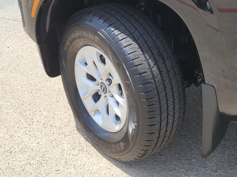 New 2026 Nissan Frontier S image 11