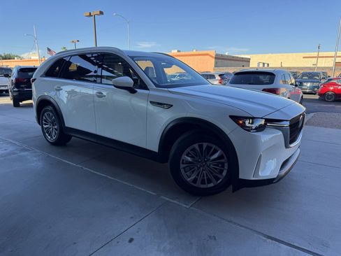 Used 2024 MAZDA CX-90 Plug-In Hybrid w/ Preferred image 6