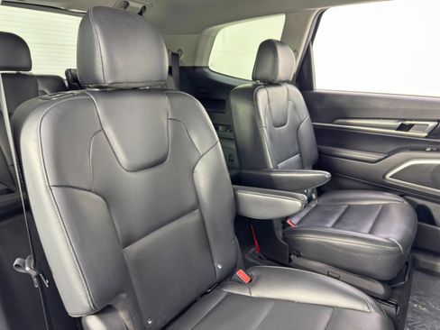 Used 2020 Kia Telluride S image 36