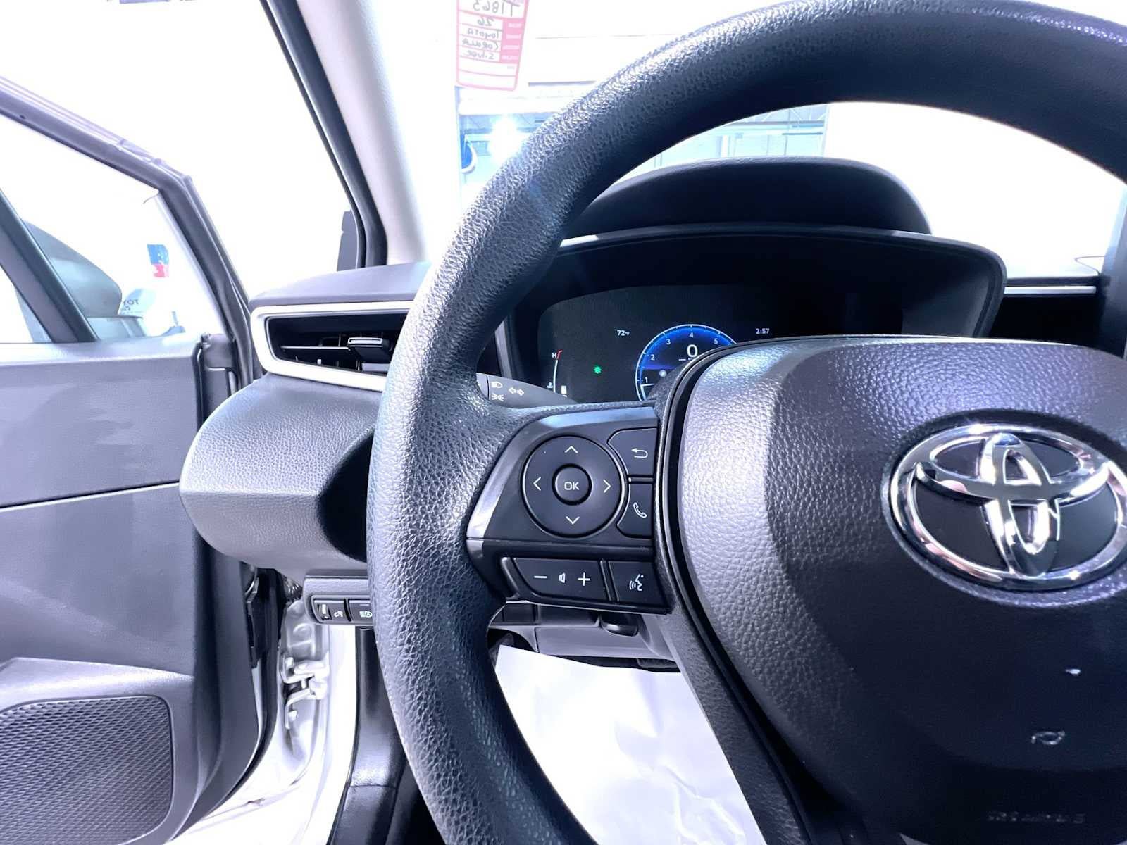Used 2026 Toyota Corolla LE FWD image 20