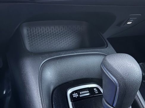 Certified 2025 Toyota Corolla SE image 11