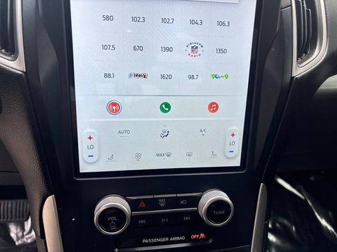 Certified 2023 Ford Edge SEL AWD/4WD image 19