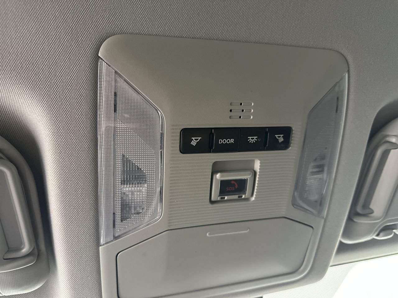 Used 2021 Toyota RAV4 XLE w/ Carpet Mat Package (TMS) FWD image 10
