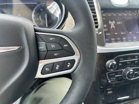 Used 2023 Chrysler 300 Touring L w/ Safetytec Plus Group RWD image 34