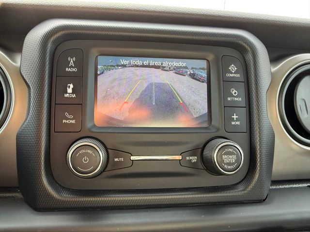 Used 2018 Jeep Wrangler Unlimited Sport S AWD/4WD image 19