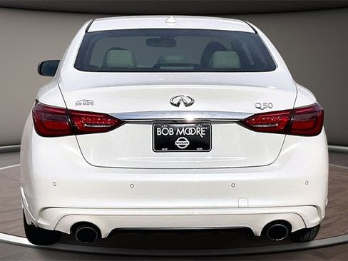 Used 2018 INFINITI Q50 Luxe w/ Essential Package (3.0T Luxe) image 4