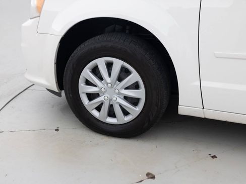 Used 2011 Dodge Grand Caravan Express FWD image 18